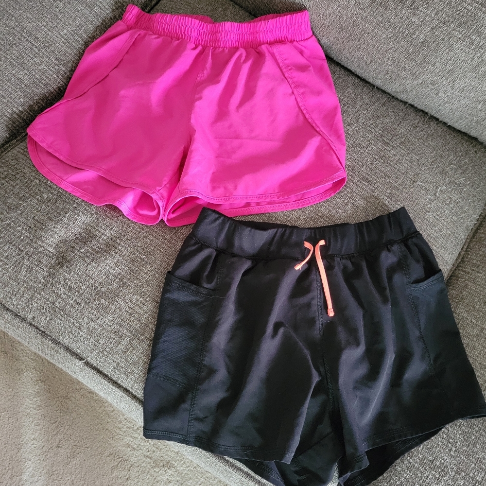 Girls Active Shorts. Size XL (14/16). EUC